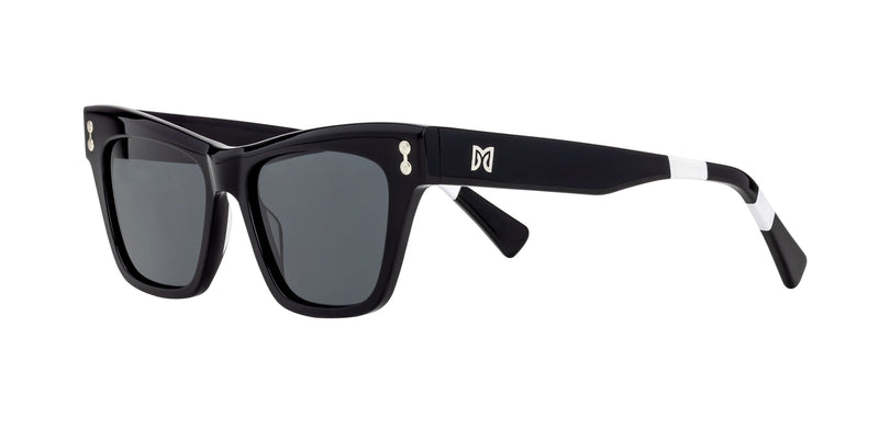 Lentes de Sol Martha Debayle XR51577 Negro